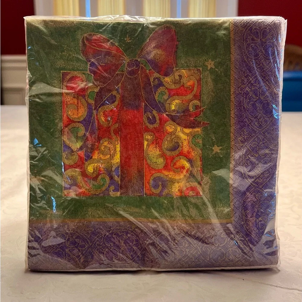 Luncheon and Beverage Holiday Napkins